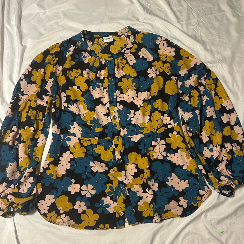 CAbi Favorite Floral Size Small Long Balloon Sleeve Button Up Blouse - Picture 2 of 12